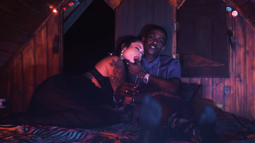 Especial Namorados: Jhony MC lança vídeo clipe "Quebra & Momentos"