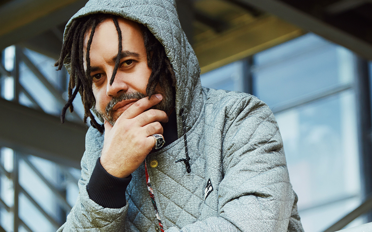 Renan Inquérito lança seu novo single "Amor é Causa"