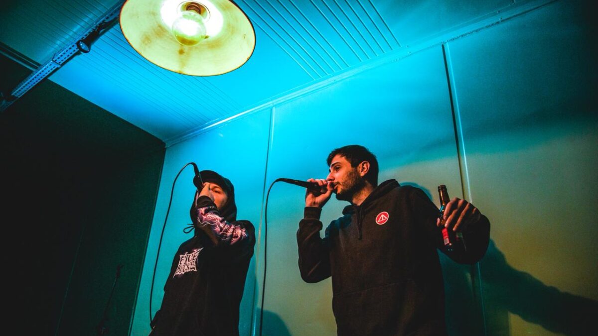 'Katari' lança vídeo clipe "Inevitável", grupo traz vivências de Santa Catarina