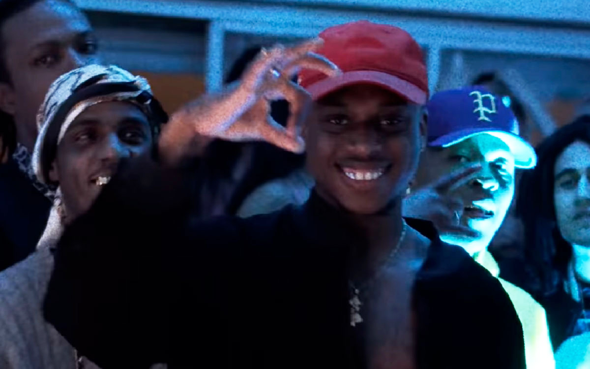 Recayd Mob atinge 100 milhões de views no clipe "Plaqtudum"