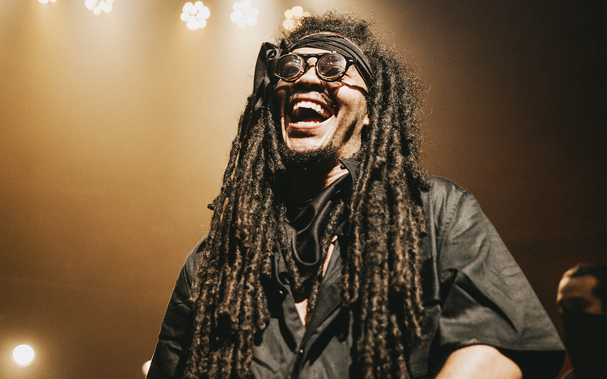 Curitibano 'Dow Raiz' faz o seu primeiro show online neste sábado (08)