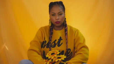 AYA aborda sobre saúde mental, em novo videoclipe "A Verdade"