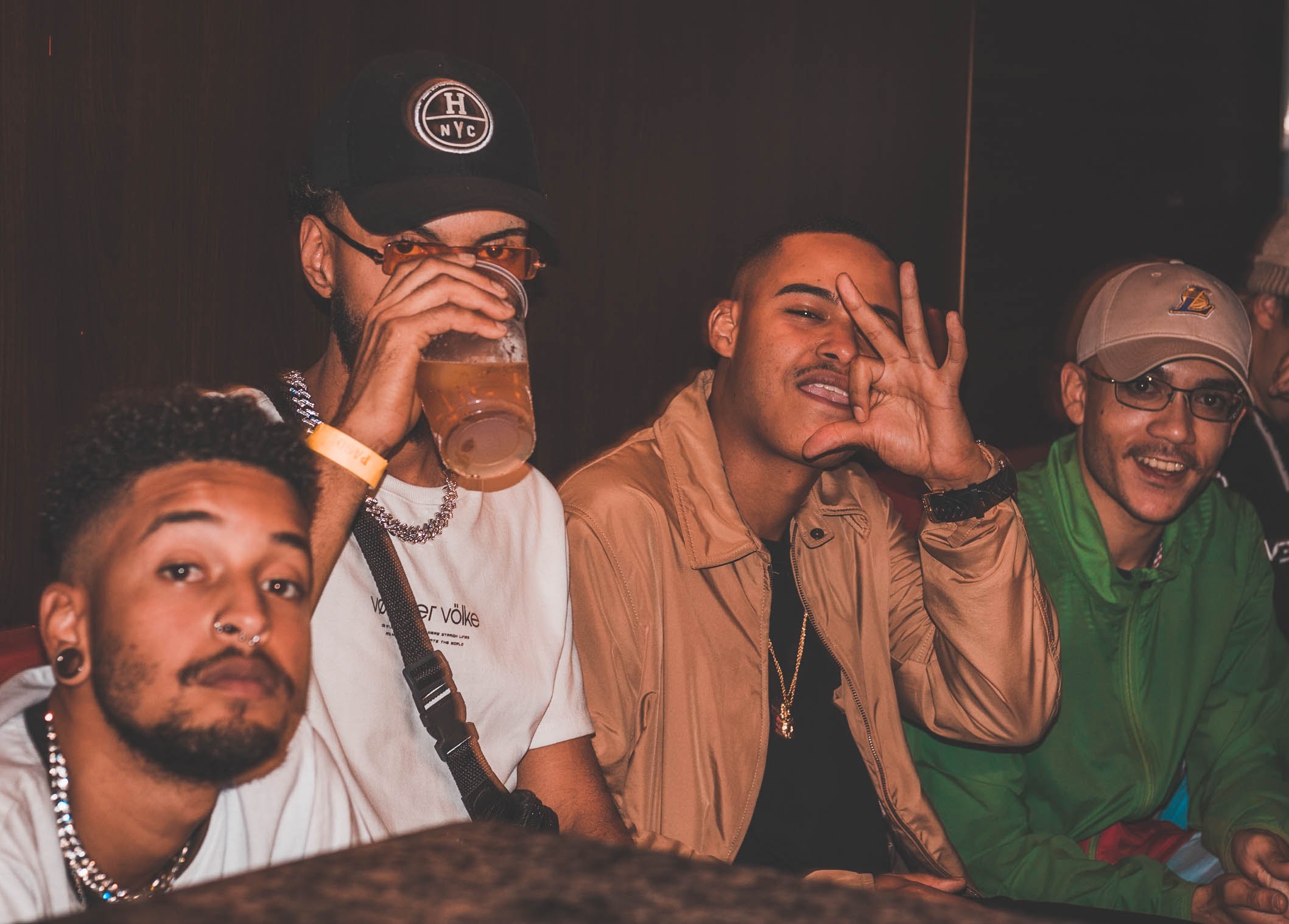 Jorlan MC retrata a quebrada em festa com “Fátima Zs”