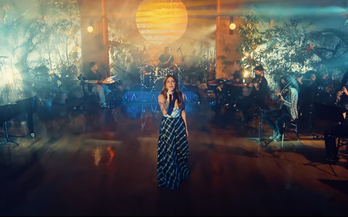 Cynthia Luz eterniza grande fase com gravação do DVD AO VIVO “NÃO É SÓ ISSO”