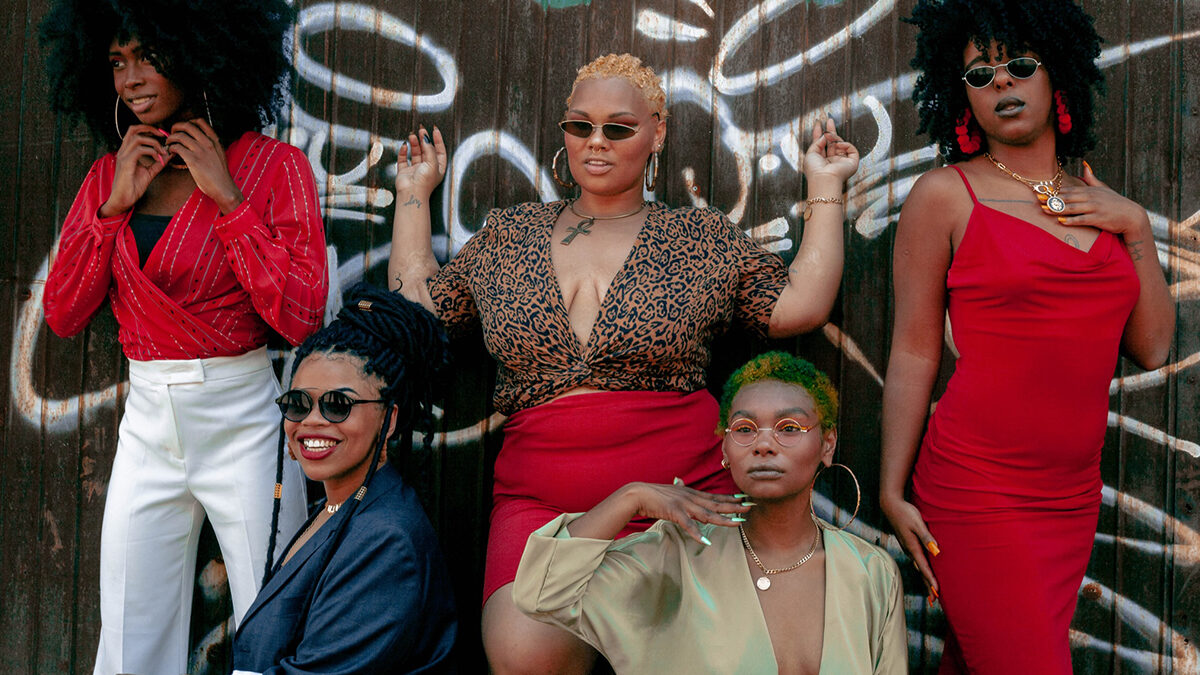 LANÇAMENTO BUCEPRETAS: Pretana faz sua estreia, com 'Garota de Ipanema Remix'