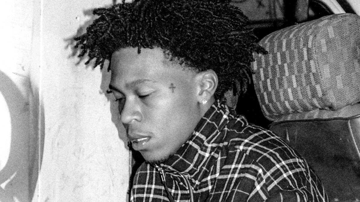 Jé Santiago inicia lançamentos do ano e lança single inédito "Jack Bauer"