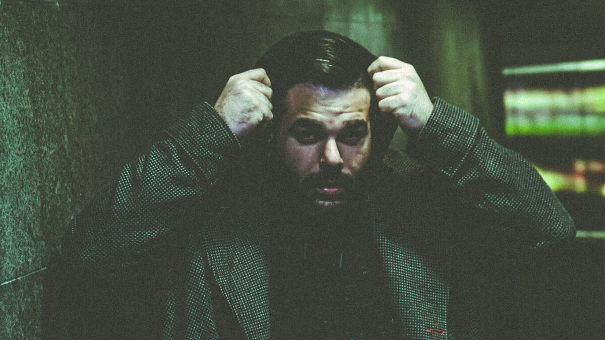 Masked Wolf celebra sucesso do single "Astronaut In The Ocean"
