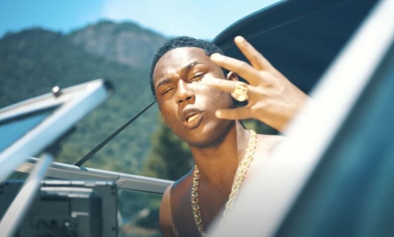 MC Negão da BL enaltece amor por sua família em novo videoclipe 'Periferia', com produção de Kevin O Chris