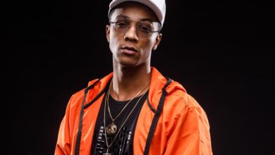 Conheça MISAEL, o rapper brasiliense, que vem se destacando no rap nacional. Aos 11 anos o artista participou da música 'Eu Queria Mudar', marcando o início de tudo