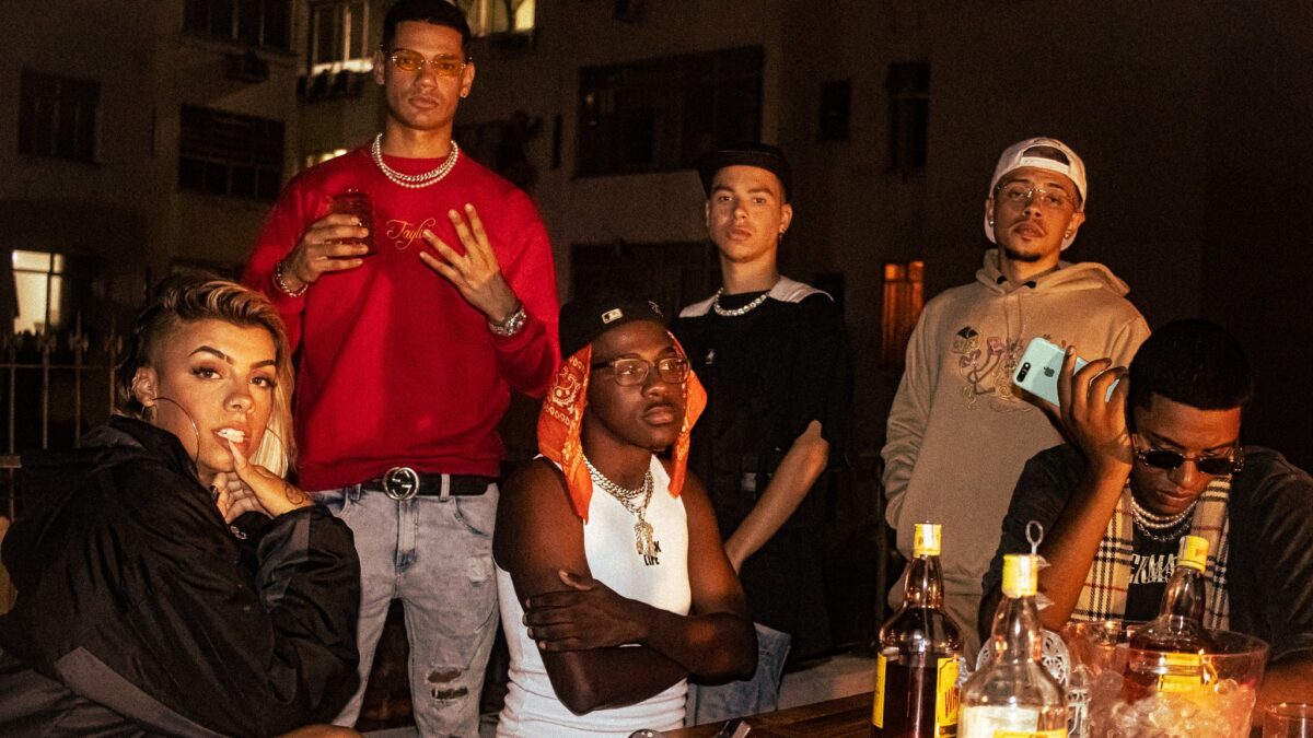 Single do artista traz colaboração com a nova geração do trap nacional. (Foto: Divulgação / Créditos: João Vittor Pedroza)