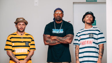 MV Bill investiga o roubo de vacinas, no videoclipe “NÓIZ MERMO”, faixa do álbum "Voando Baixo"