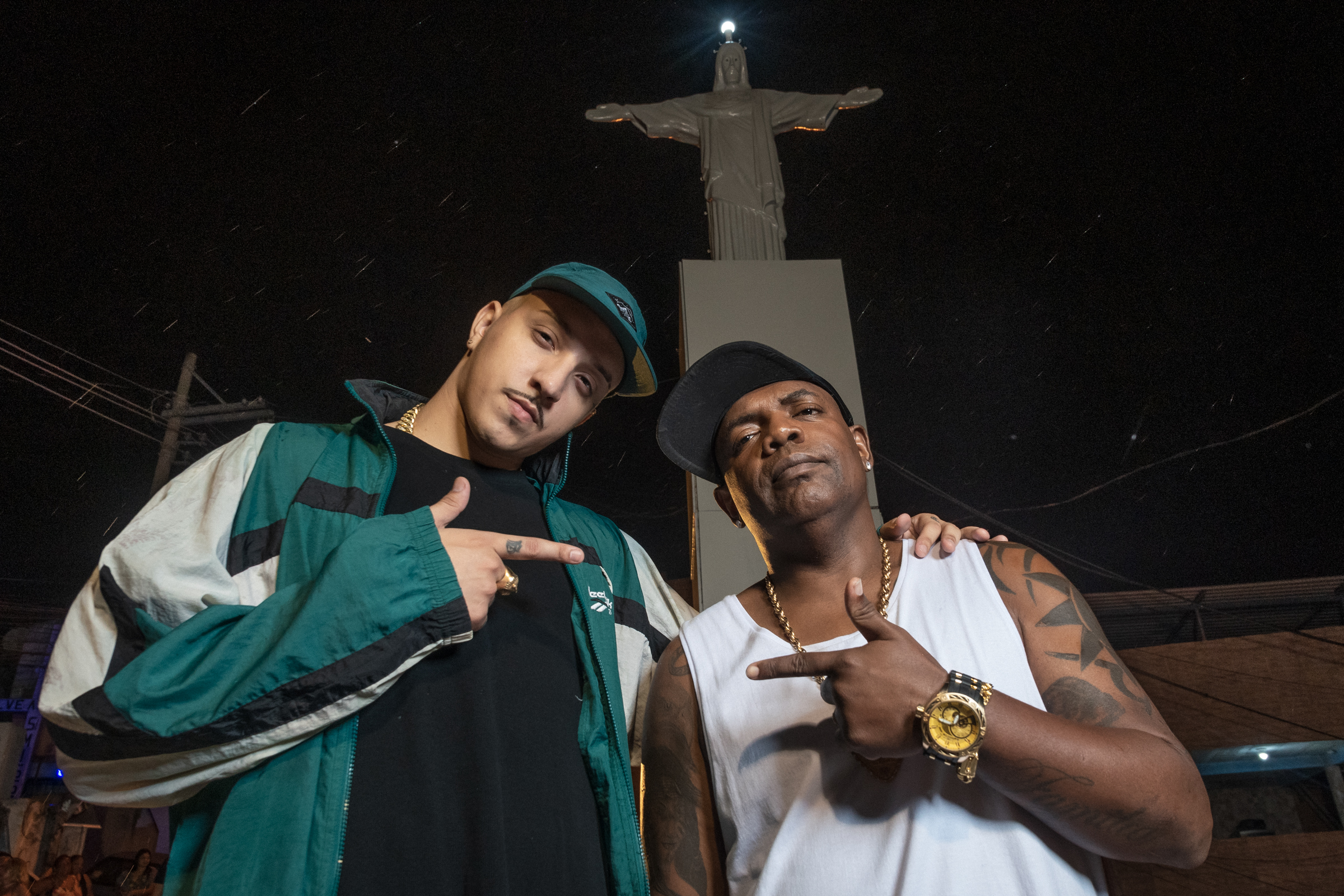https://www.rapdab.com.br/2021/06/11/fluffy-luv-videoclipe-futuro-proximo/
