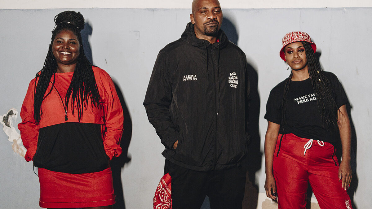 MV BILL evoca a unidade entre negros no novo videoclipe “Nossa Lei”, com Kmilla CDD e Stefanie na produção do DJ Caíque