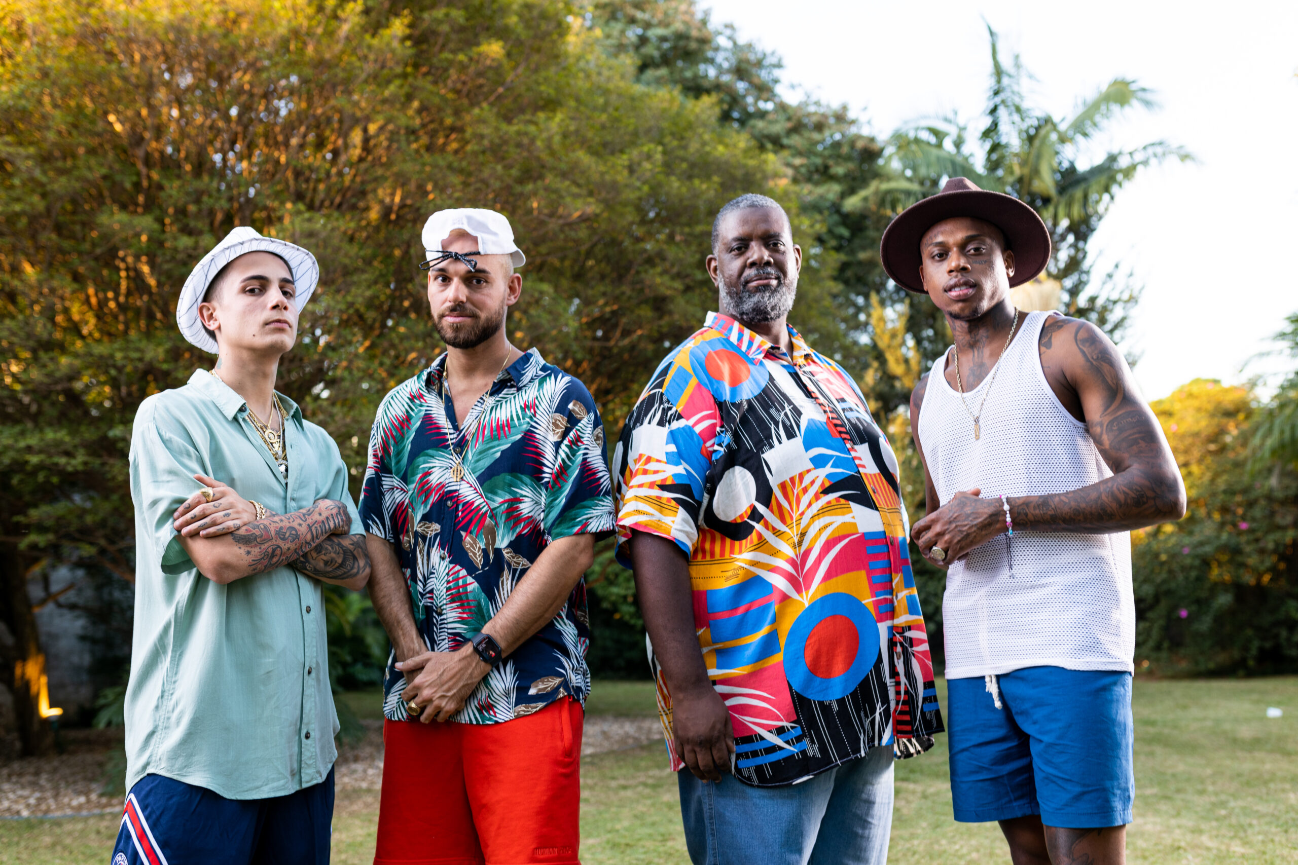 Papatinho reúne Péricles, DFideliz e MC Hariel em novo single "Traje de Verão"