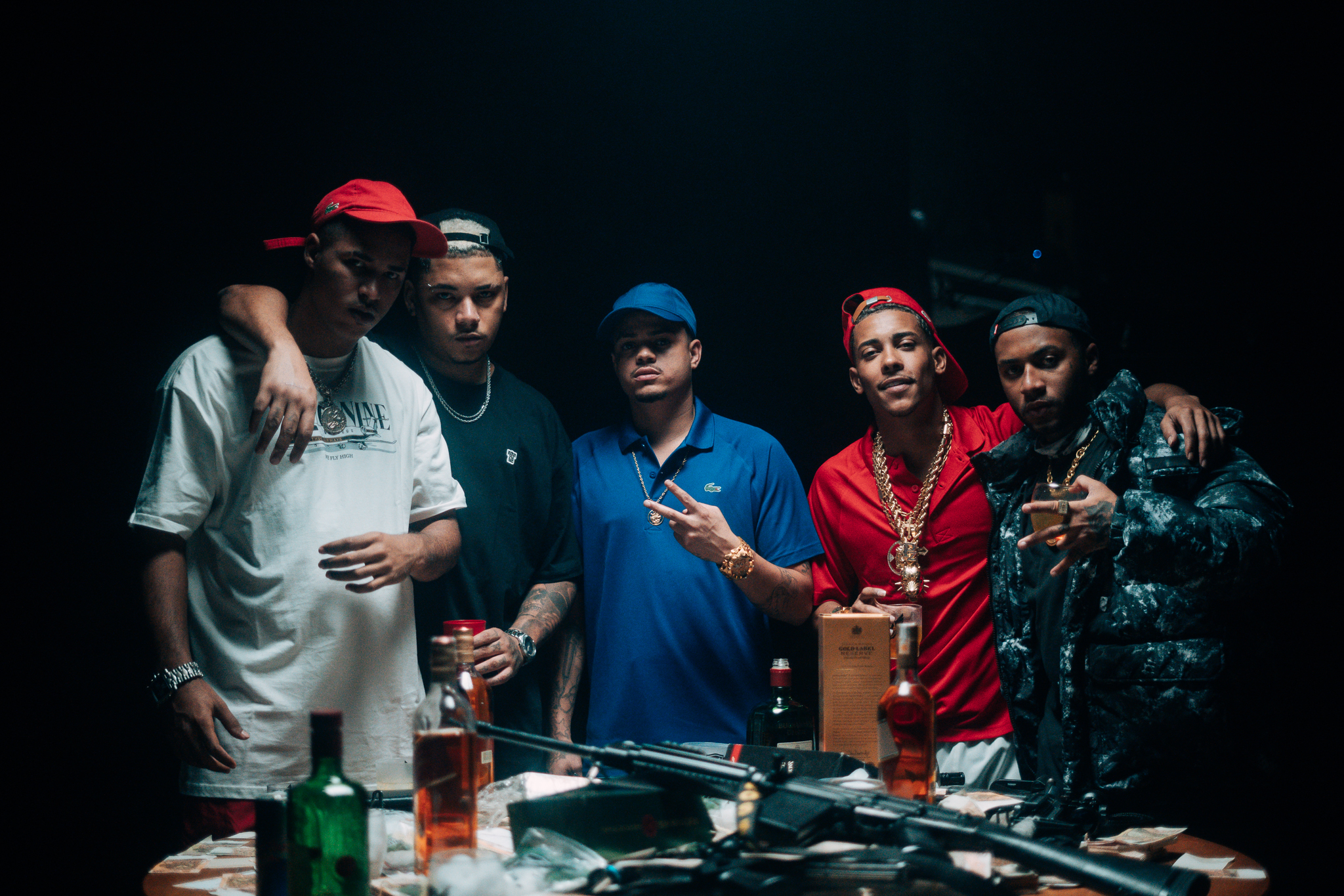 Orochi, MC Poze, Bielzin, Shenlong e Azevedo se juntam em "Assault Rio".