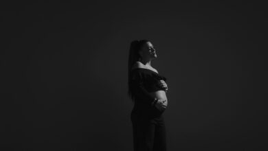 Cynthia Luz lança novo single chamado AINDA É VERÃO, surpreendendo a todos anunciando sua nova fase como mãe