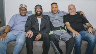 Mano Brown resgata memórias com a primeira geração dos Meninos da Vila, em novo episódio de Mano a Mano