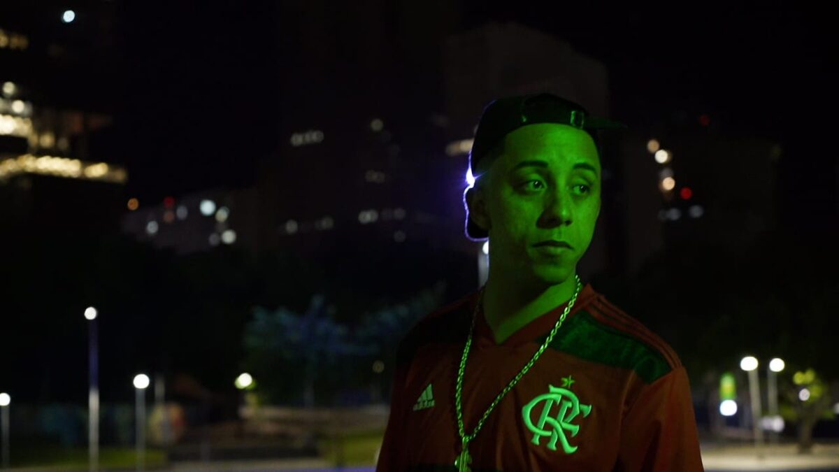 K2R artista que é promessa do trap carioca, lança o vídeo clipe "Postura"