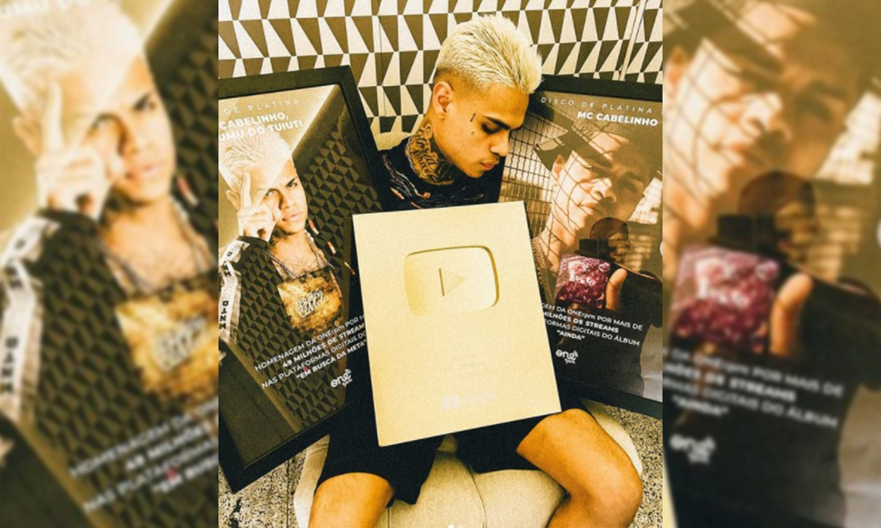 MC Cabelinho atinge 1M em seu canal no Youtube e recebe disco de platina triplo