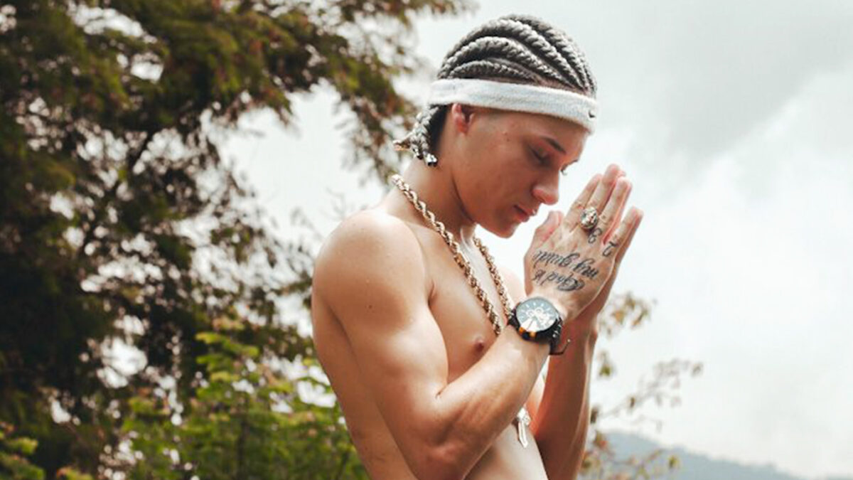 Chefin anuncia a data de lançamento do vídeo clipe "Deus é o Meu Guia"