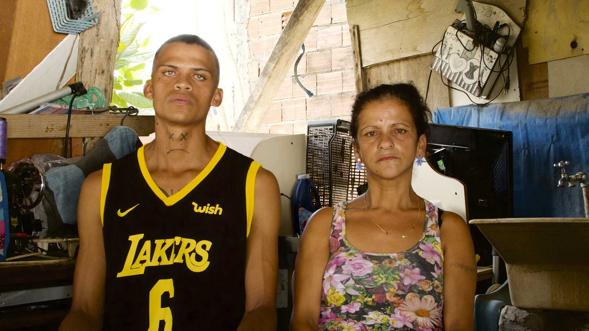 Papatinho produz música de jovem MC e pedreiro, Aleck Johnson, que viralizou nas redes