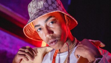 Rico Bem Novin é o primeiro álbum de Shoy pela UCLÃ