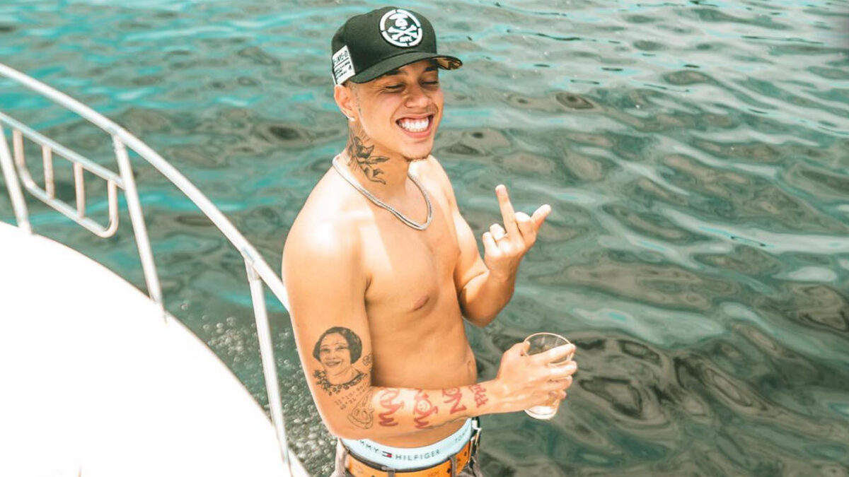 "Fim de Semana no Rio" do rapper Teto atinge 100 milhões de reproduções no Spotify