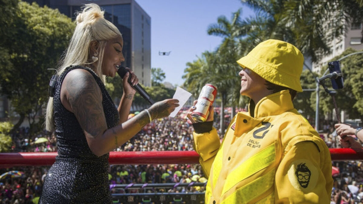 Ludmilla arrasta multidões com Fervo da Lud e recebe entrega especial em cima do trio
