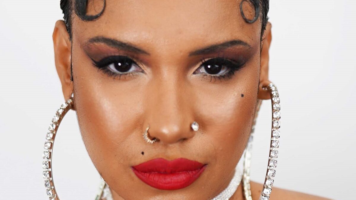 Betty Boop é a nova música de Taya