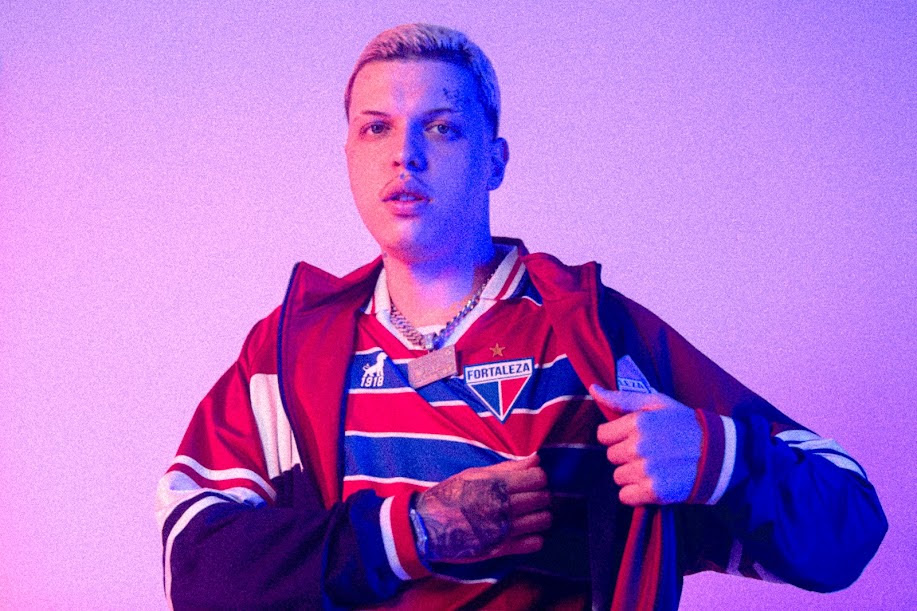 Em parceria com o trapper Arthurzim, Fortaleza EC lança clipe do hino 'Batismo Tricolor'