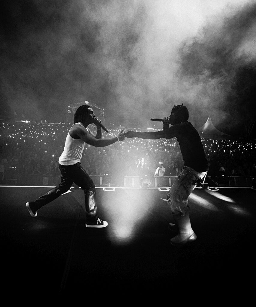 Matuê e Rich the Kid cantando Conexões de Mafia AO VIVO