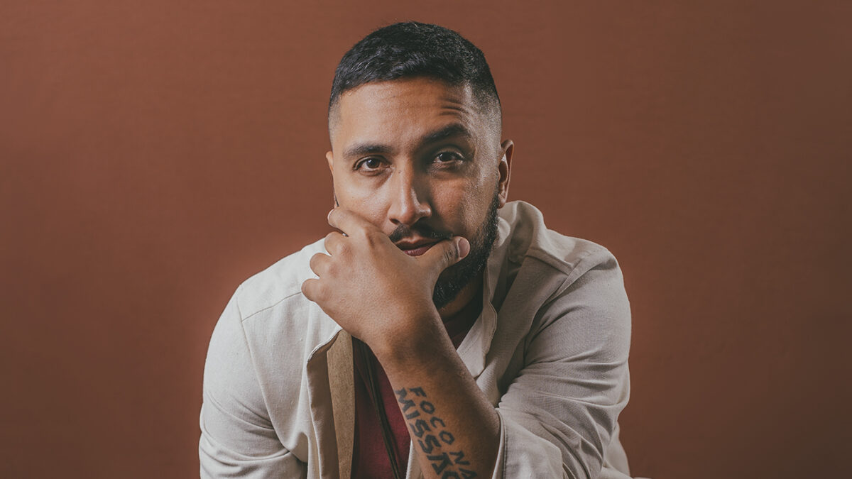 Rashid faz tour de despedida do disco “Movimento Rápido dos Olhos” no SESC Pompeia