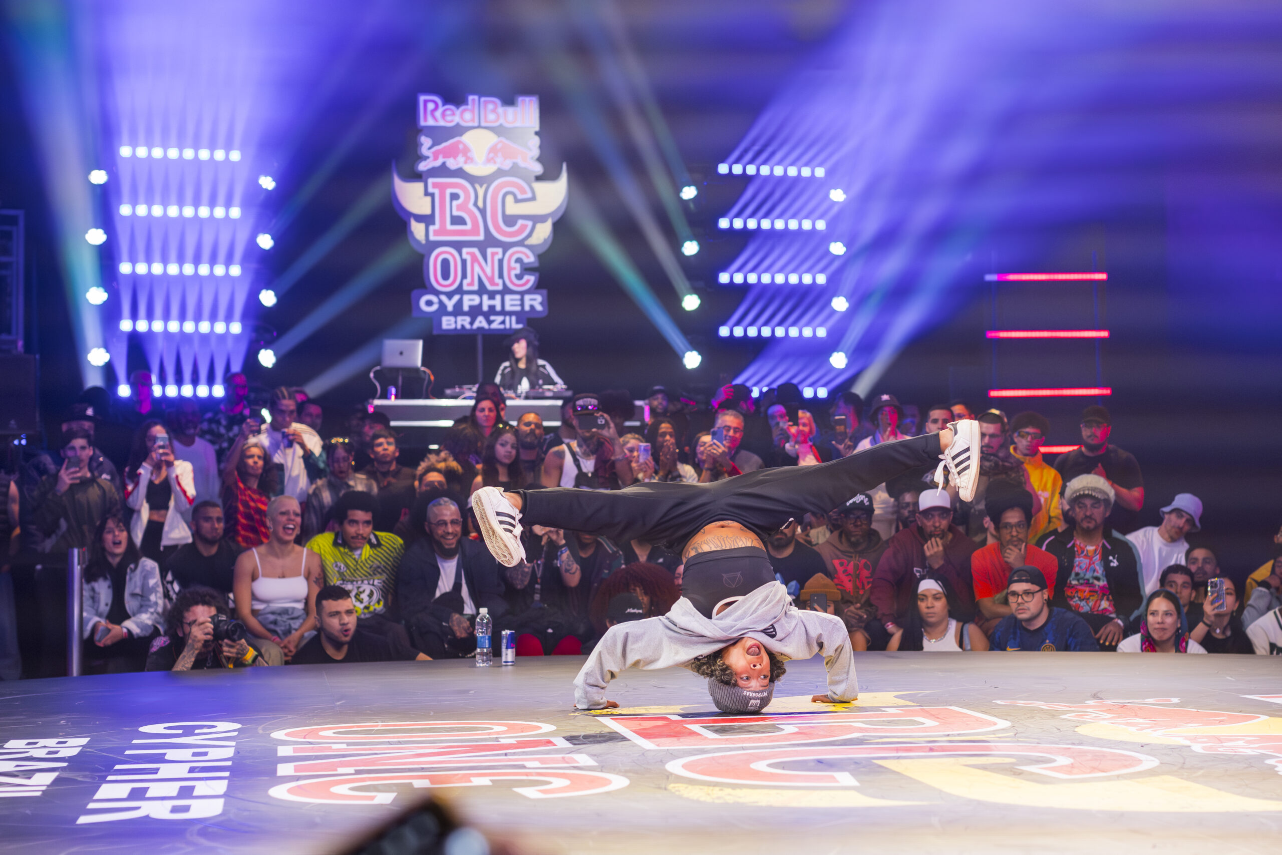 A final nacional do Red Bull BC One acontece neste domingo (04) em SP