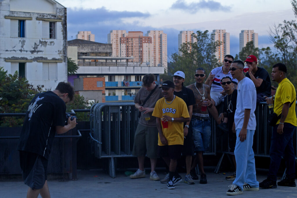 Crias da Arte de Rua, projeto de SP, apoia coletivos periféricos com produção musical e gravação de videoclipe