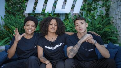 Neo, Maria e Apollo em campanha de acessórios para a MIBR