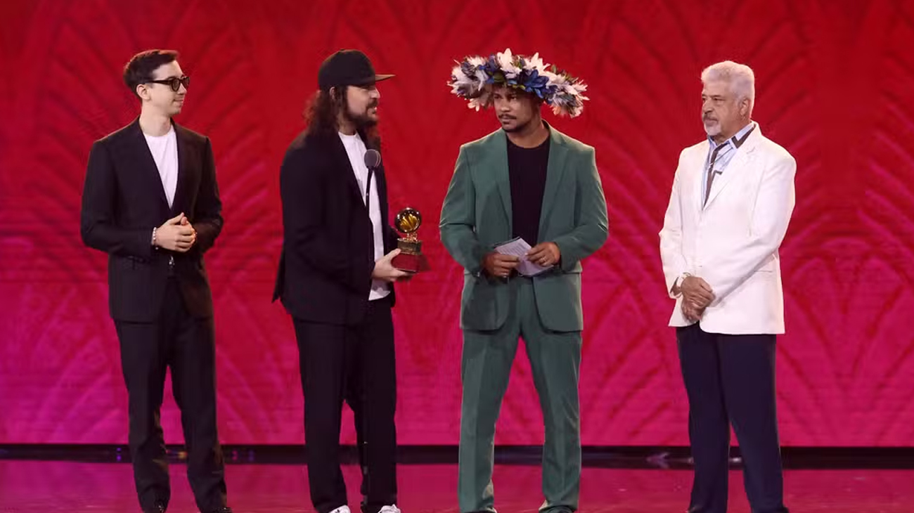 Xamã recebe Grammy Latino pela primeira vez