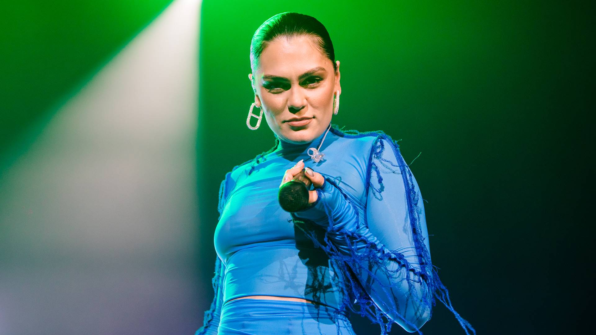 The Town 2025: show de Jessie J pode ser uma aula de inglês a céu aberto