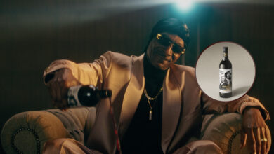 Snoop Dogg lança vinho de edição limitada em homenagem a Tupac Shakur