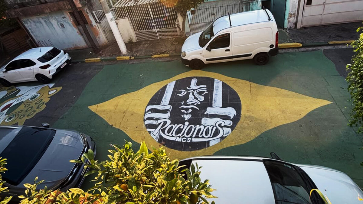Arte em rua do Jardim Peri homenageia Racionais MC's e Seleção Brasileira