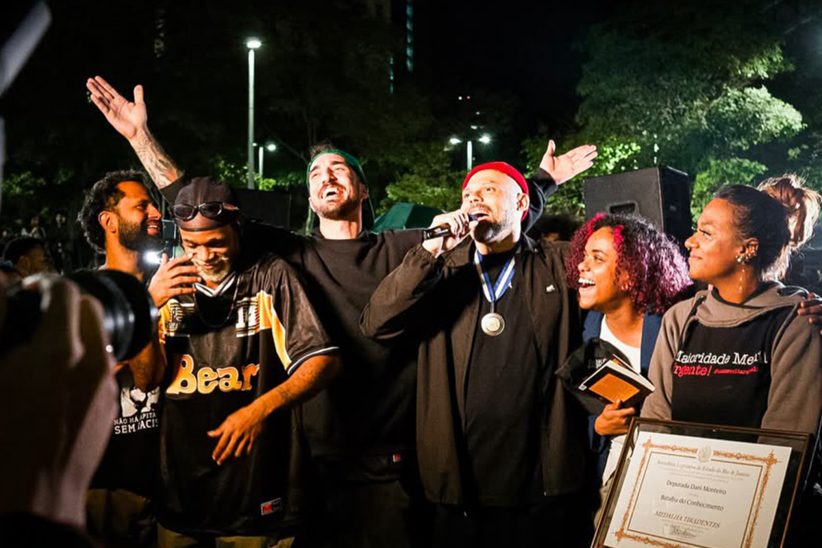 MC Marechal ministra aula inaugural da Universidade do Hip Hop e Batalha do Conhecimento recebe Medalha Tiradentes