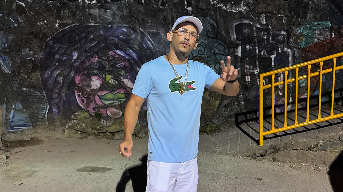 MC Orelha é preso em Sobral após cumprimento de mandado de prisão