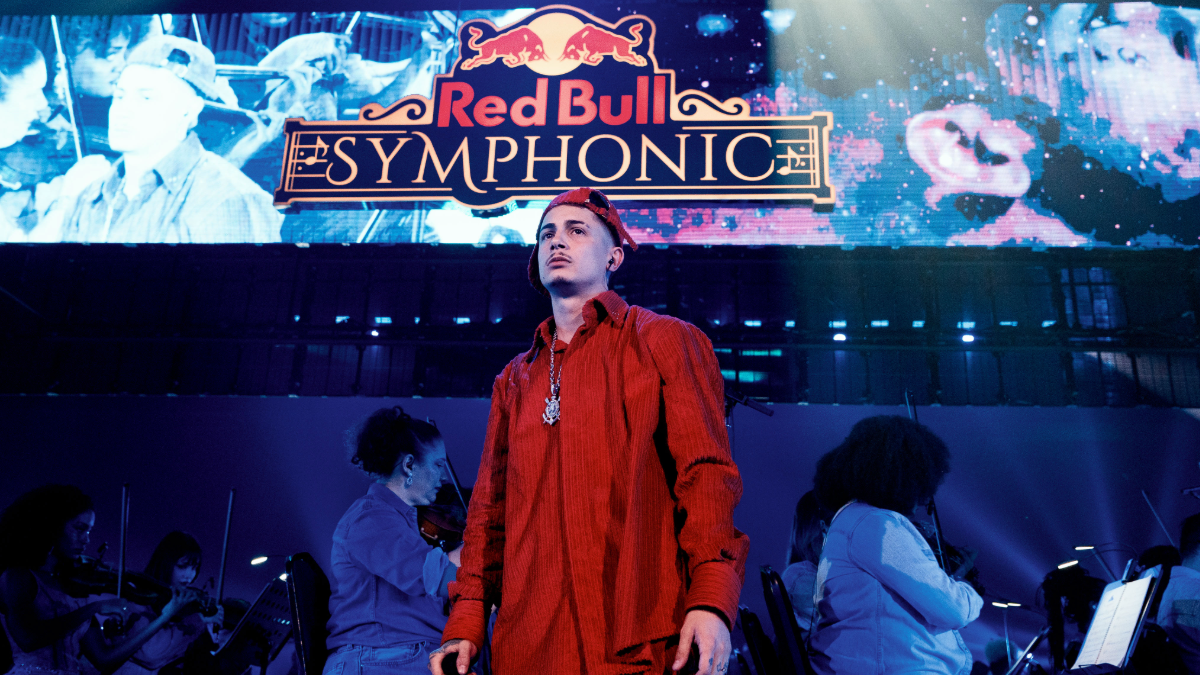 MC Hariel durante apresentação do Red Bull Symphonic em São Paulo