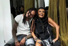 Matuê encontra Michèle Lamy, esposa de Rick Owens, durante a Paris Fashion Week