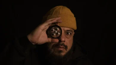 Ogi revela pesquisa de anos e faz curadoria no hip hop brasileiro em "Loopcinio Rodrigo, Vol.1"