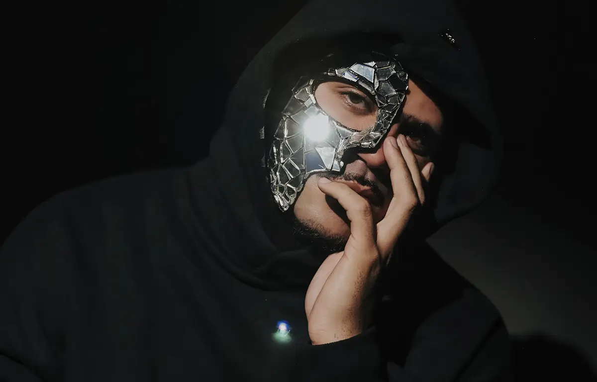 TOKIODK revela seu lado mais vulnerável em “Estilhaços & Cicatrizes (2º Ato)”