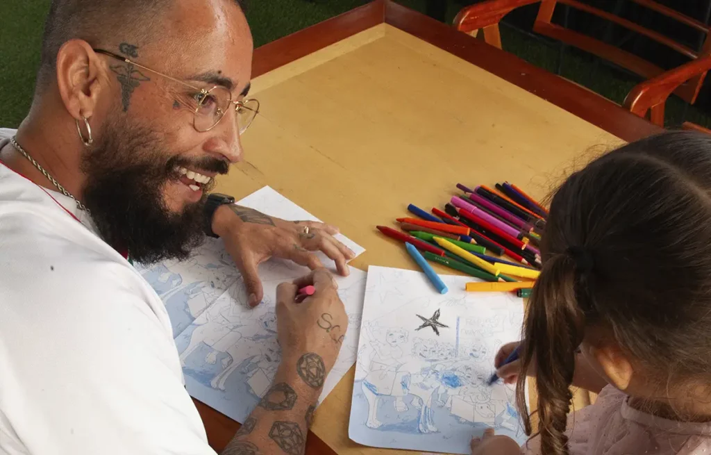 FBC lança “Skarnaval”, projeto sobre as fases da vida, com participação de Fernanda Takai